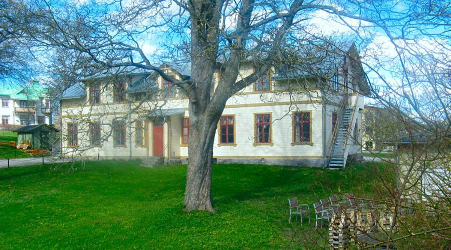 Ronneby Brunnspark Vandrarhem Och B&B Екстериор снимка