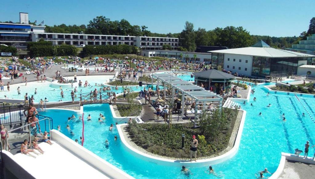 Ronneby Brunnspark Vandrarhem Och B&B Екстериор снимка