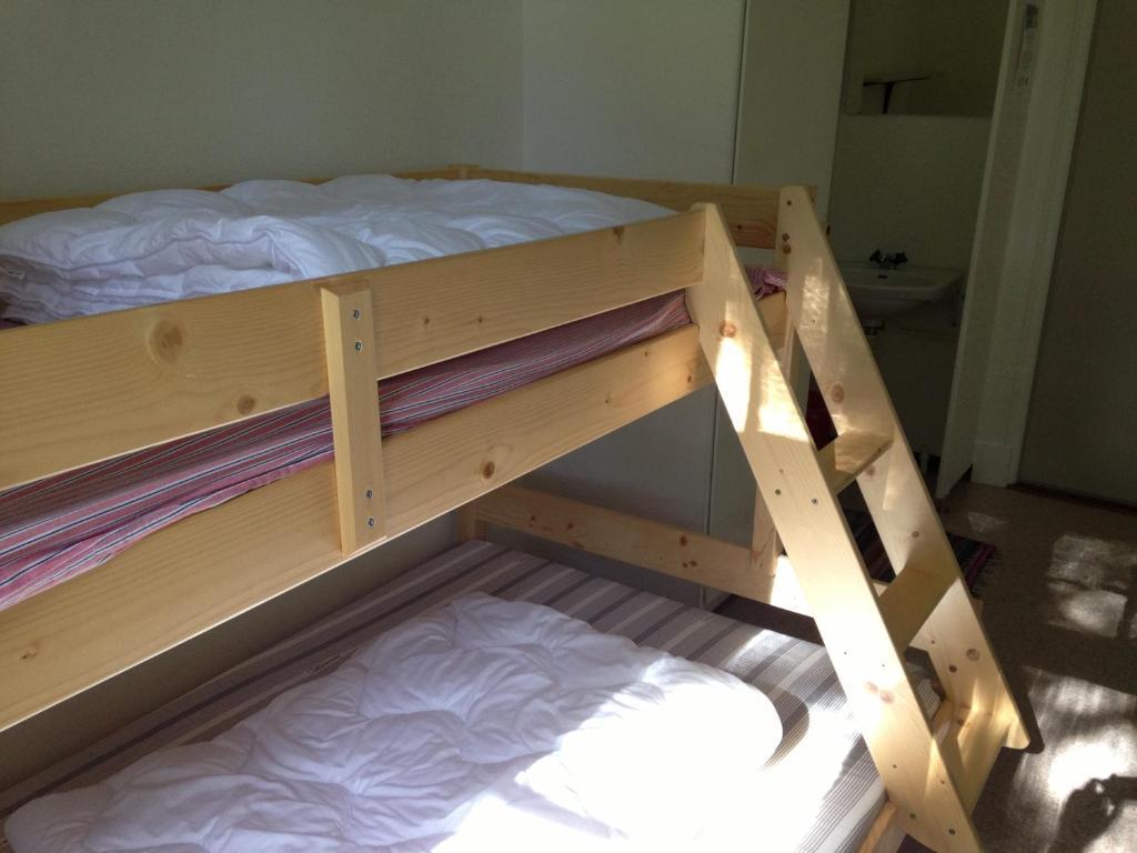Ronneby Brunnspark Vandrarhem Och B&B Стая снимка