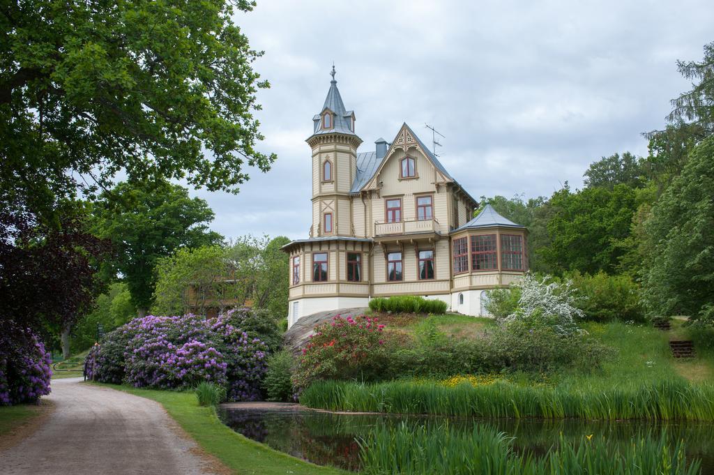 Ronneby Brunnspark Vandrarhem Och B&B Екстериор снимка