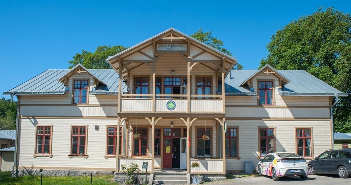 Ronneby Brunnspark Vandrarhem Och B&B Екстериор снимка