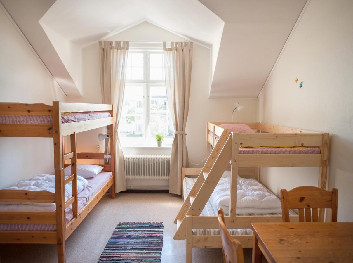 Ronneby Brunnspark Vandrarhem Och B&B Стая снимка