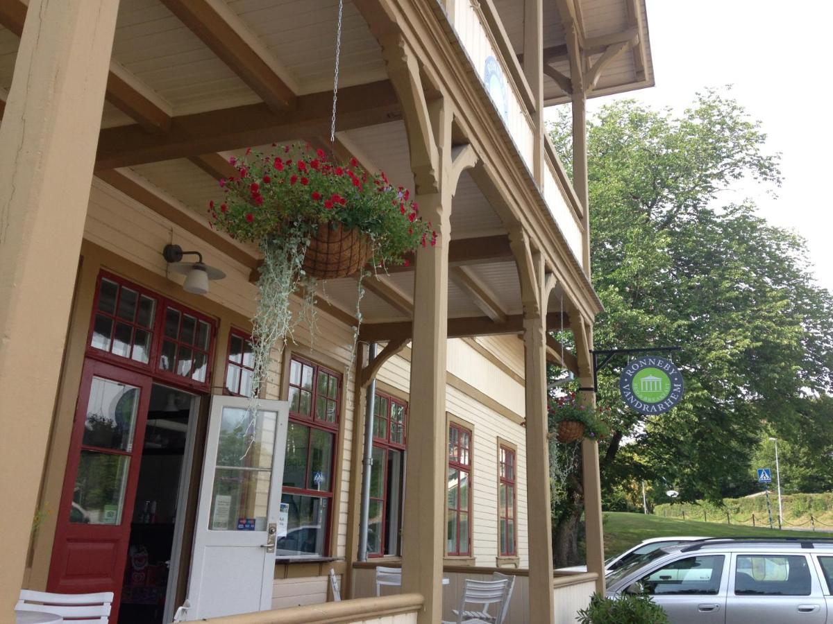 Ronneby Brunnspark Vandrarhem Och B&B Екстериор снимка